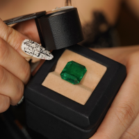 EMERALD VERDANT GREEN - BÁU VẬT CỦA THIÊN NHIÊN